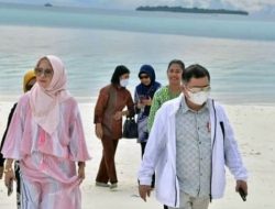 Kunjungi Kepulauan Kei, Kepala Bappenas Terpukau Keindahan Pantai Ngurbloat