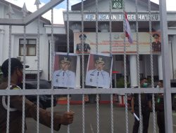 Demo Lampu Jalan, Mahasiswa Desak Kejati Maluku Periksa Bupati Buru dan Istrinya