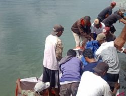 Tim SAR Temukan Jasad Nelayan Hilang di Selat Tabarfange