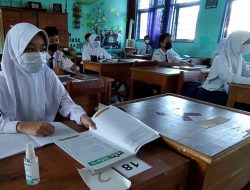 Jokowi Minta Sekolah Tatap Muka Terbatas 2 Hari Sepekan, 2 Jam Sehari