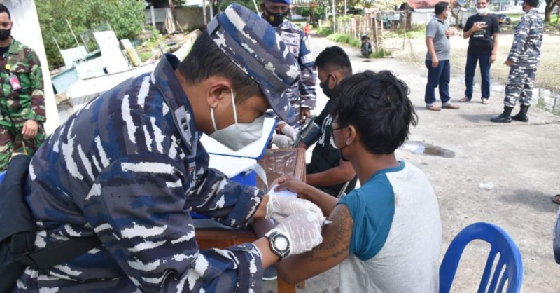 Vaksinasi nelayan