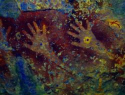 Arkeolog Temukan 150 Gambar Cadas Prasejarah di Pulau Kisar