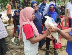 Rayakan HUT ke-10, DPD Partai NasDem Maluku Tengah Bagikan Sembako