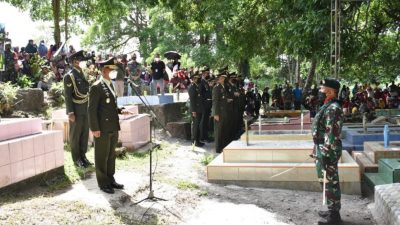 Pangdam Pattimura Pimpin Upacara Pemakaman Praka Rahman