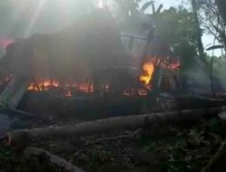 Bocah Main Korek Api, 2 Rumah Warga di Tulehu Terbakar