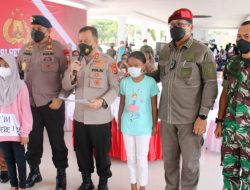 Kapolda dan Dankor Brimob Tinjau Vaksinasi Covid-19 di Ambon, Ini Pesan Jokowi