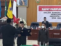 Michiel Tasaney Resmi Jabat Anggota DPRD Maluku