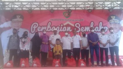 Pemprov Maluku Salurkan 9.000 Paket Sembako, Ini Penerimanya