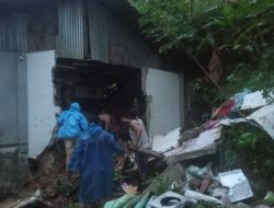 13 Rumah Warga di Ambon Tertimpa Longsor