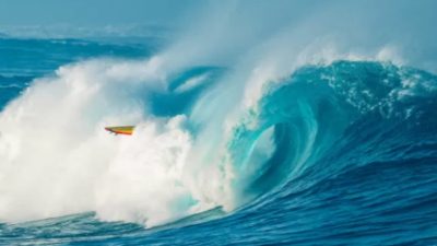Waspada Gelombang Tinggi 6 Meter di Perairan Maluku