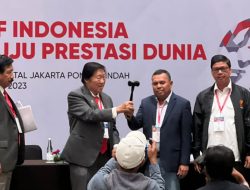 Hebat! Sam Latuconsina Pimpin Sidang Munas Persatuan Golf Indonesia