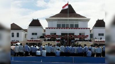 DUA BULAN