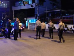 Pria Batu Gantung Dibacok Gegara Mabuk & Bikin Onar