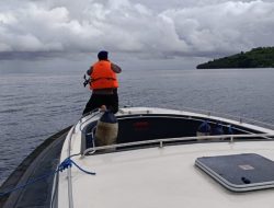 Mencari Ikan, Perahu Nelayan Tulehu Terbalik Diterjang Badai