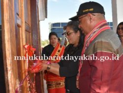 Bupati MBD Resmikan Balai Dusun Kyera, Ini Harapannya