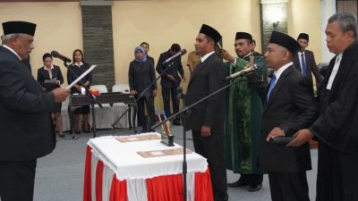 DPRD Maluku Tengah Lantik Dua Anggota PAW