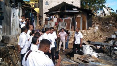 Pj Wali Kota Ambon Kunjungi Lokasi Kebakaran Amaci