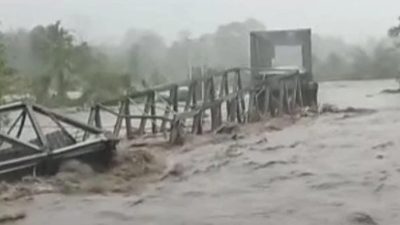 Pemkab Malteng Salurkan Sembako ke Warga Tehoru-Telutih