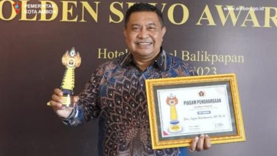 GOLDEN AWARD