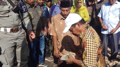 Wabup SBT Dorong Desa Miliki Balai Desa