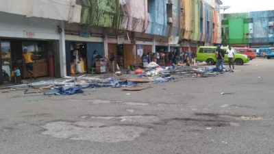 Pemkot Ambon Bongkar Lapak PKL di Terminal Pasar Mardika