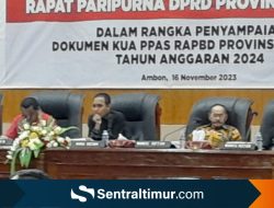 Wagub Serahkan Dokumen KUA PPAS APBD 2024 ke DPRD Maluku