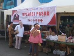 Kendalikan Inflasi, Pemkot Ambon Gelar Operasi Pasar