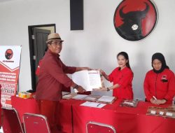 JAR Ambil Formulir Pendaftaran Bacagub di PDIP Maluku