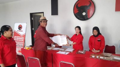 JAR Ambil Formulir Pendaftaran Bacagub di PDIP Maluku