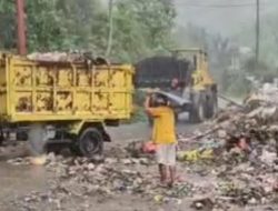18 Dump Truk Dikerahkan Angkut 150 Ton Sampah TPS Arbes