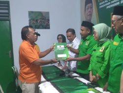 Kejutan! Sam Latuconsina Ambil Formulir Pendaftaran Bakal Cawagub Maluku