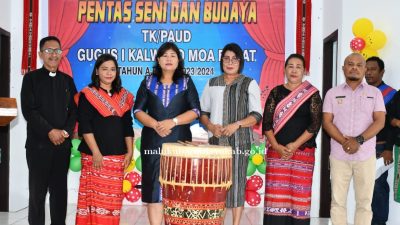 PENTAS SENI