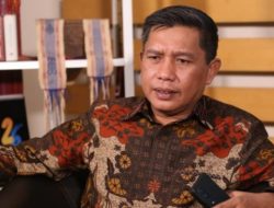 Maju Pilkada Ambon, Bodewin Mundur dari Sekwan DPRD Maluku & ASN