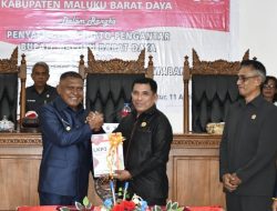Wakil Bupati Sampaikan LKPJ 2024 di DPRD MBD