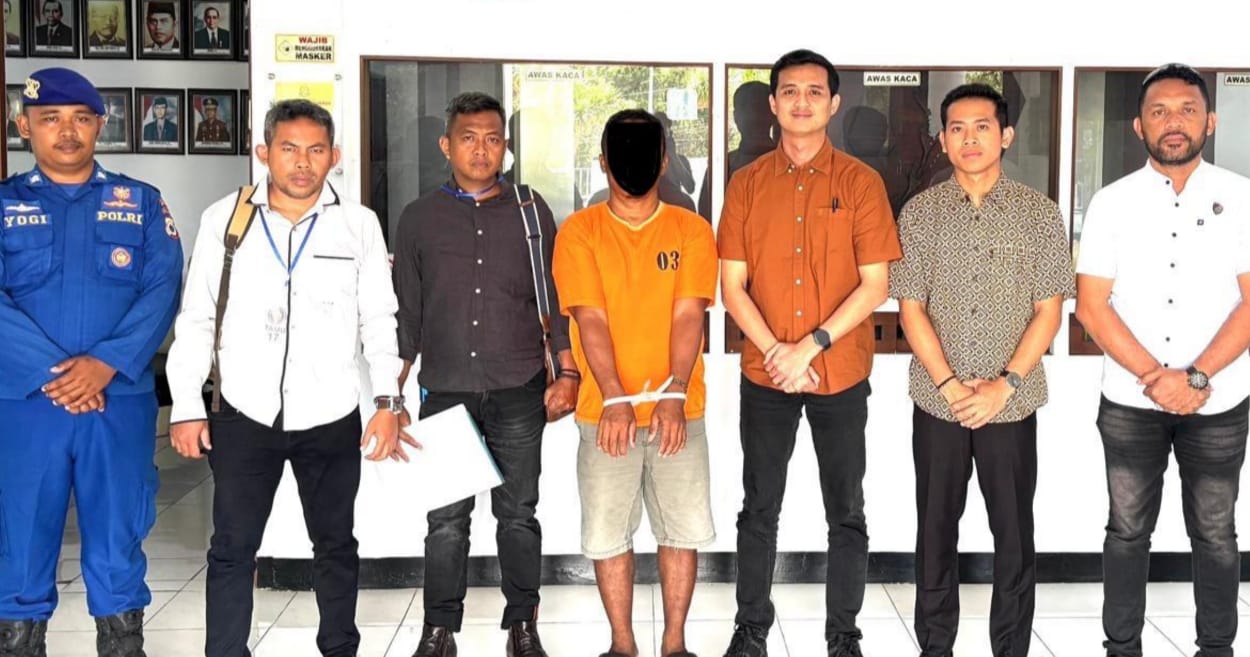 TERSANGKA KASUS
