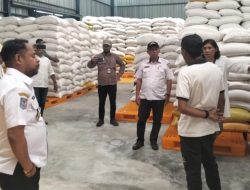 Tinjau Gudang Bulog, Wabup Malteng Pastikan Ketersediaan Stok Beras