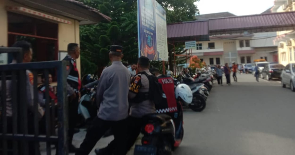 TAWURAN MAHASISWA