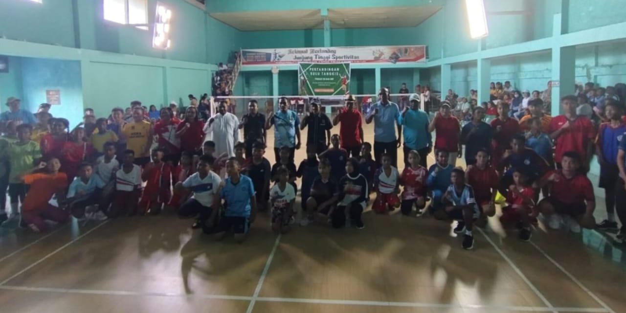 KEJUARAAN BULUTANGKIS