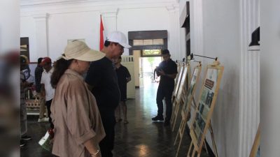 Gubernur Maluku Kunjungi Gereja Tua-Istana Mini di Banda