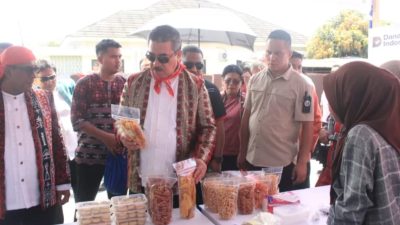 Tinjau Pameran UMKM, Gubernur Ajak Pelaku Usaha Terus Berkreativitas