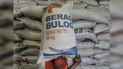 Jelang Nataru, Komisi II DPRD Maluku Tinjau Gudang Bulog